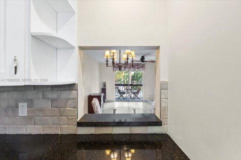 Condo in Delray Beach, Florida, 1 bedroom № 2262642 - photo 7
