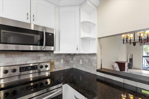 Condo in Delray Beach, Florida, 1 bedroom № 2262642 - photo 6