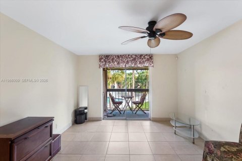Condo in Delray Beach, Florida, 1 bedroom № 2262642 - photo 15