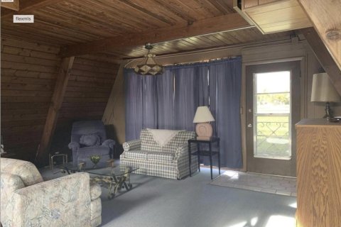 House in Okeechobee, Florida 2 bedrooms, 167.22 sq.m. № 2250789 - photo 2