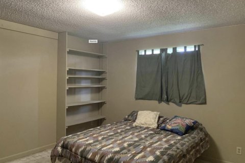 House in Okeechobee, Florida 2 bedrooms, 167.22 sq.m. № 2250789 - photo 7
