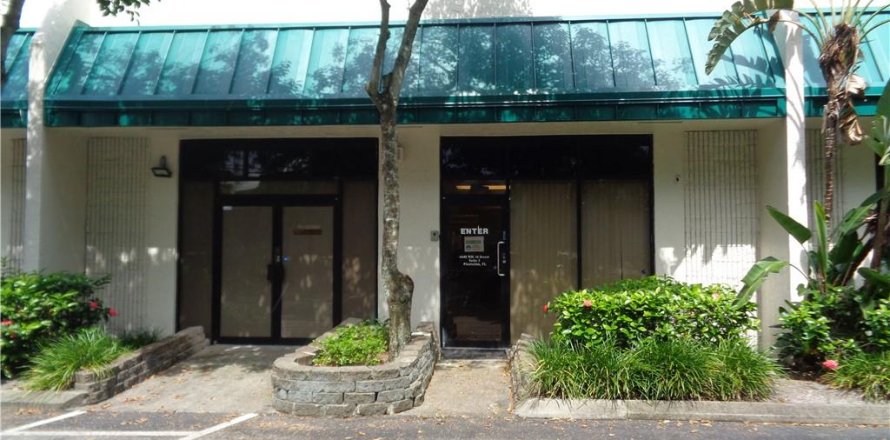 Commercial property in Plantation, Florida № 1172318