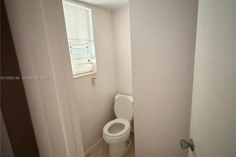 Купить кондоминиум в Лейк-Уорт, Флорида 1 спальня, 70.7м2, № 2009977 - фото 6