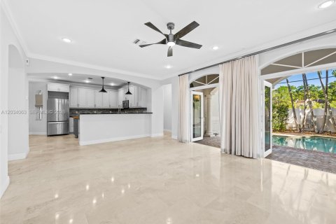 Villa ou maison à louer à Fort Lauderdale, Floride: 4 chambres, 365.76 m2 № 2084558 - photo 17