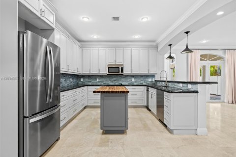 Villa ou maison à louer à Fort Lauderdale, Floride: 4 chambres, 365.76 m2 № 2084558 - photo 18