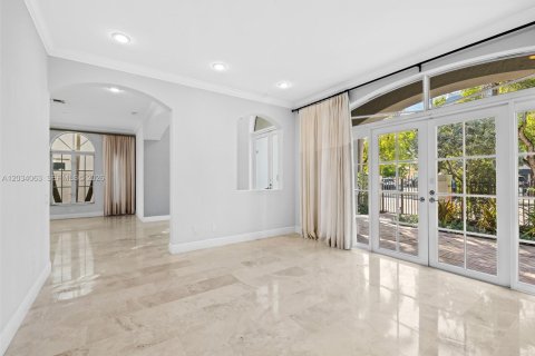 Villa ou maison à louer à Fort Lauderdale, Floride: 4 chambres, 365.76 m2 № 2084558 - photo 24
