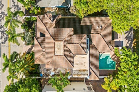 Villa ou maison à louer à Fort Lauderdale, Floride: 4 chambres, 365.76 m2 № 2084558 - photo 3