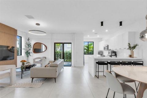 Townhouse in URBANA in Doral, Florida 3 bedrooms, 219.81 sq.m. № 1951816 - photo 1