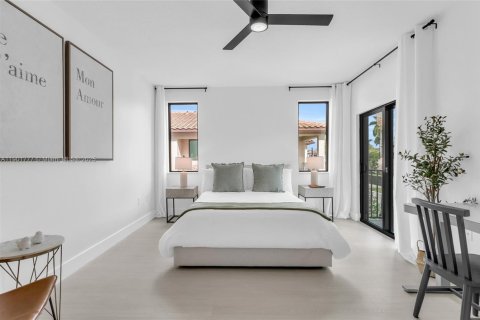 Townhouse in URBANA in Doral, Florida 3 bedrooms, 219.81 sq.m. № 1951816 - photo 16