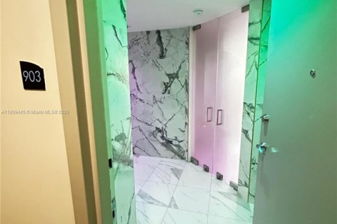 Copropriété à louer à Miami, Floride: 1 chambre, 37.16 m2 № 1889553 - photo 3