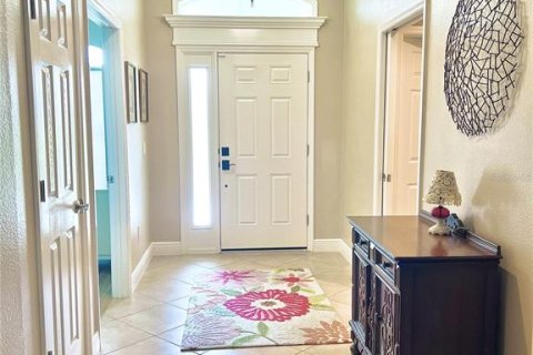 House in The Villages, Florida 3 bedrooms, 176.79 sq.m. № 2378140 - photo 6