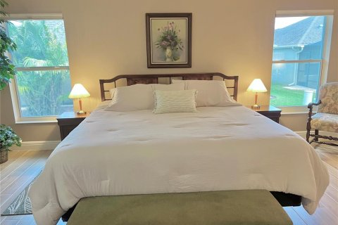 House in The Villages, Florida 3 bedrooms, 176.79 sq.m. № 2378140 - photo 21