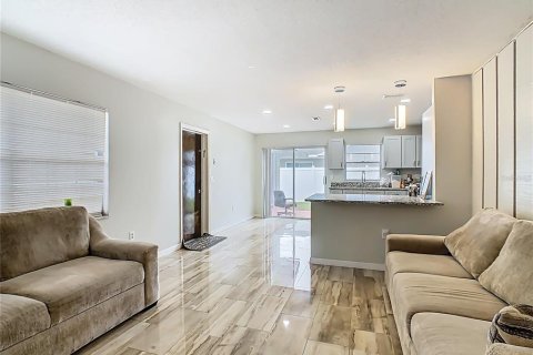 Villa ou maison à vendre à Kissimmee, Floride: 3 chambres, 142.42 m2 № 2148239 - photo 11