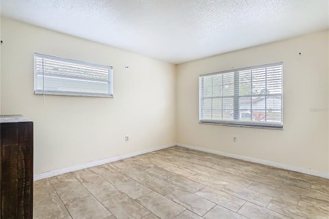 Villa ou maison à vendre à Kissimmee, Floride: 3 chambres, 142.42 m2 № 2148239 - photo 25