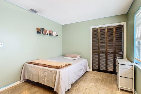 Villa ou maison à vendre à Kissimmee, Floride: 3 chambres, 142.42 m2 № 2148239 - photo 29