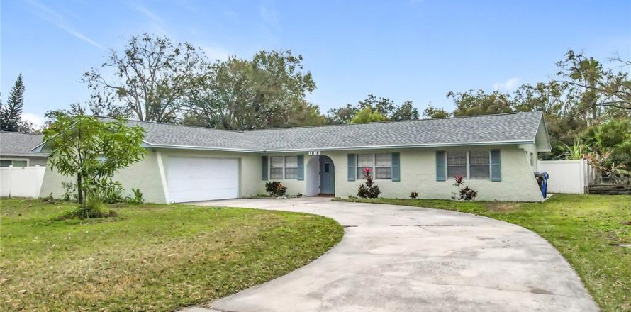 Villa ou maison à Kissimmee, Floride 3 chambres, 142.42 m2 № 2148239