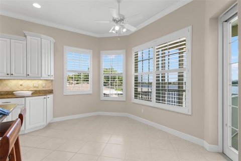 House in Tarpon Springs, Florida 4 bedrooms, 392.05 sq.m. № 1884674 - photo 23