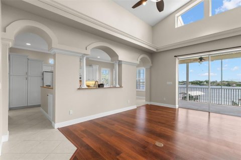 House in Tarpon Springs, Florida 4 bedrooms, 392.05 sq.m. № 1884674 - photo 19