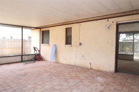 House in Lakeland, Florida 4 bedrooms, 167.13 sq.m. № 1884140 - photo 14