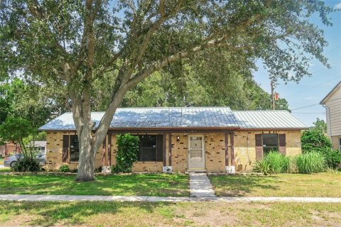 House in Lakeland, Florida 4 bedrooms, 167.13 sq.m. № 1884140 - photo 1