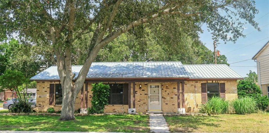 House in Lakeland, Florida 4 bedrooms, 167.13 sq.m. № 1884140