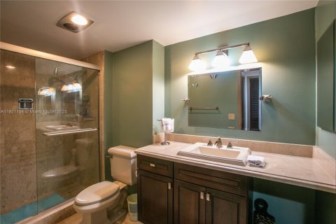 Купить кондоминиум в Майами, Флорида 2 спальни, 181.16м2, № 2019213 - фото 14