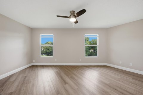 Townhouse in Wellington, Florida 4 bedrooms, 147.06 sq.m. № 2382869 - photo 16