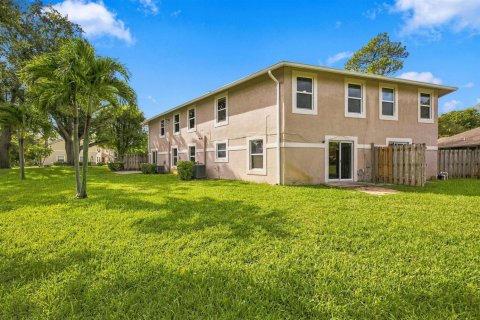 Townhouse in Wellington, Florida 4 bedrooms, 147.06 sq.m. № 2382869 - photo 24