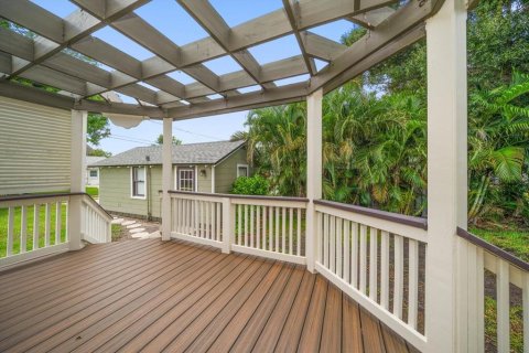 House in Gulfport, Florida 1 bedroom, 59.64 sq.m. № 1847257 - photo 7