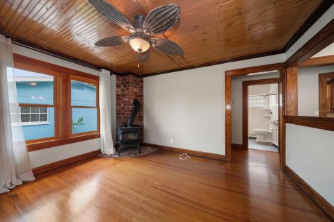 House in Gulfport, Florida 1 bedroom, 59.64 sq.m. № 1847257 - photo 12