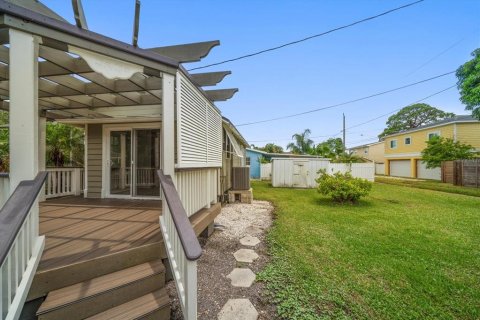 House in Gulfport, Florida 1 bedroom, 59.64 sq.m. № 1847257 - photo 5