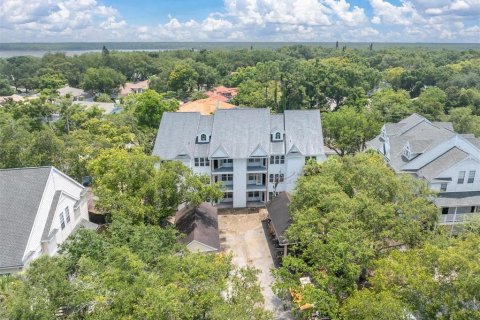 Condo in Palm Harbor, Florida, 2 bedrooms № 2217551 - photo 2
