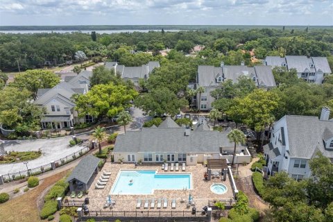 Condo in Palm Harbor, Florida, 2 bedrooms № 2217551 - photo 3