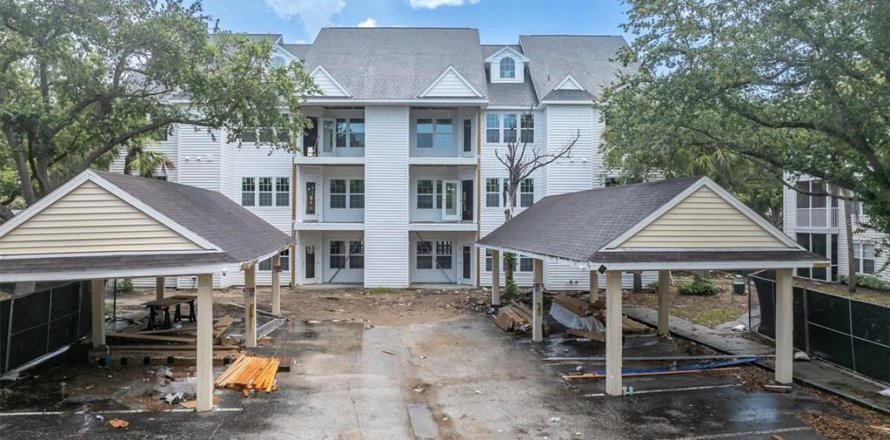 Condo in Palm Harbor, Florida, 2 bedrooms № 2217551