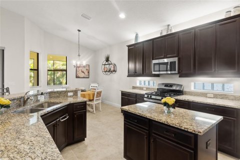 House in Bradenton, Florida 3 bedrooms, 185.34 sq.m. № 1852785 - photo 11