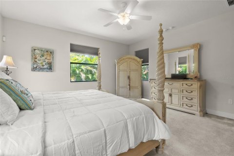House in Bradenton, Florida 3 bedrooms, 185.34 sq.m. № 1852785 - photo 17