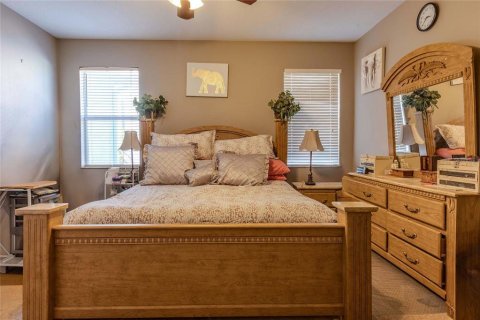 House in Apollo Beach, Florida 4 bedrooms, 189.33 sq.m. № 2118619 - photo 14