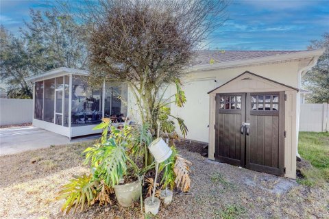 House in Apollo Beach, Florida 4 bedrooms, 189.33 sq.m. № 2118619 - photo 24