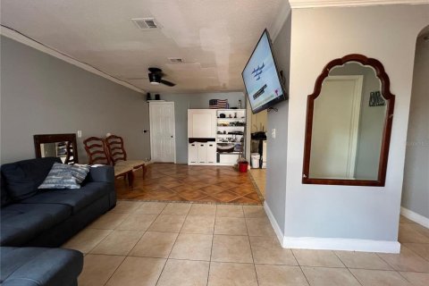 Townhouse in Winter Park, Florida 3 bedrooms, 167.5 sq.m. № 1657571 - photo 6