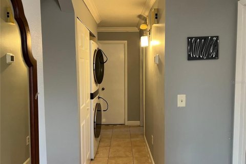 Townhouse in Winter Park, Florida 3 bedrooms, 167.5 sq.m. № 1657571 - photo 10