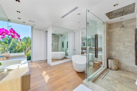 Casa en alquiler en Key Biscayne, Florida, 6 dormitorios, 761.98 m2 № 1933868 - foto 29