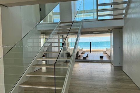 Casa en alquiler en Key Biscayne, Florida, 6 dormitorios, 761.98 m2 № 1933868 - foto 13