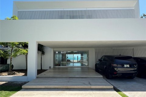Casa en alquiler en Key Biscayne, Florida, 6 dormitorios, 761.98 m2 № 1933868 - foto 12