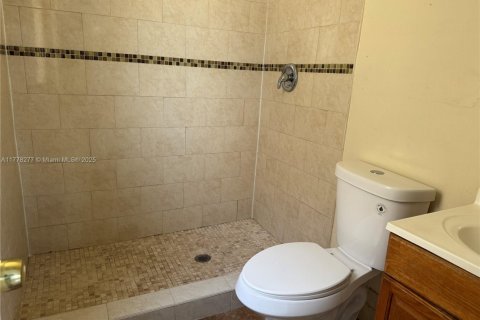 Condo in Coral Springs, Florida, 2 bedrooms  № 1701772 - photo 8