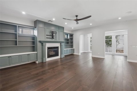 Villa ou maison à vendre à Tampa, Floride: 5 chambres, 465.07 m2 № 2209536 - photo 13