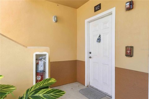 Copropriété à louer à Sarasota, Floride: 1 chambre, 76.37 m2 № 2419744 - photo 3