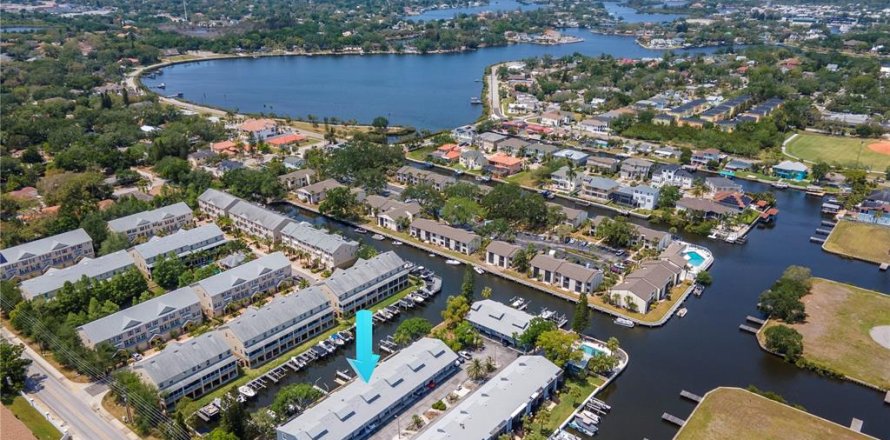 Touwnhouse à Tarpon Springs, Floride 2 chambres, 89.65 m2 № 1654454