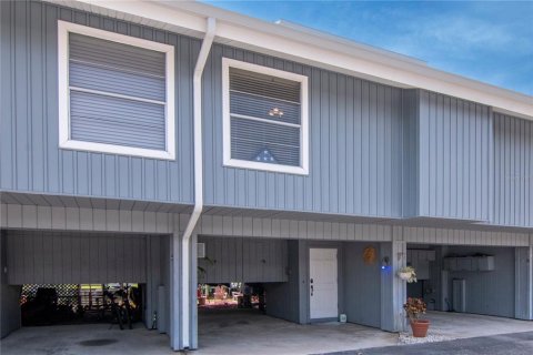 Touwnhouse à vendre à Tarpon Springs, Floride: 2 chambres, 89.65 m2 № 1654454 - photo 2