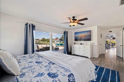Casa en venta en Saint Petersburg, Florida, 4 dormitorios, 220.09 m2 № 2386147 - foto 20