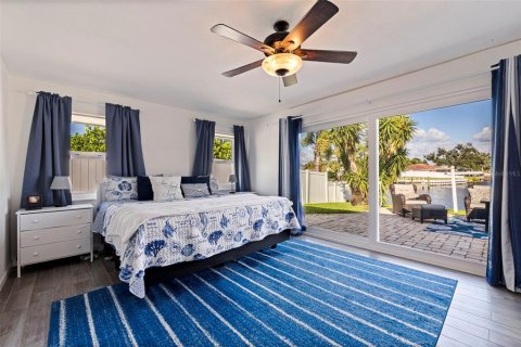 Casa en venta en Saint Petersburg, Florida, 4 dormitorios, 220.09 m2 № 2386147 - foto 19